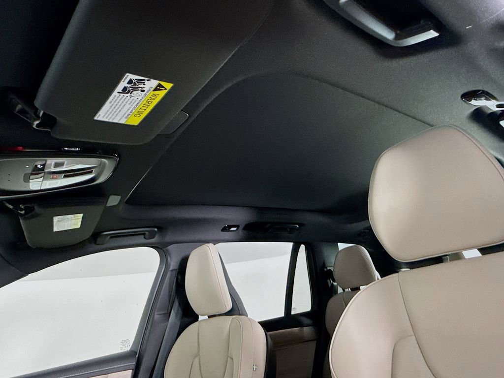 New 2026 Volvo XC90 B6 Plus w/ Protection Package Premier image 21