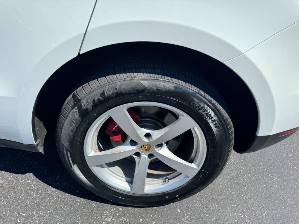 Used 2019 Porsche Macan AWD/4WD image 6