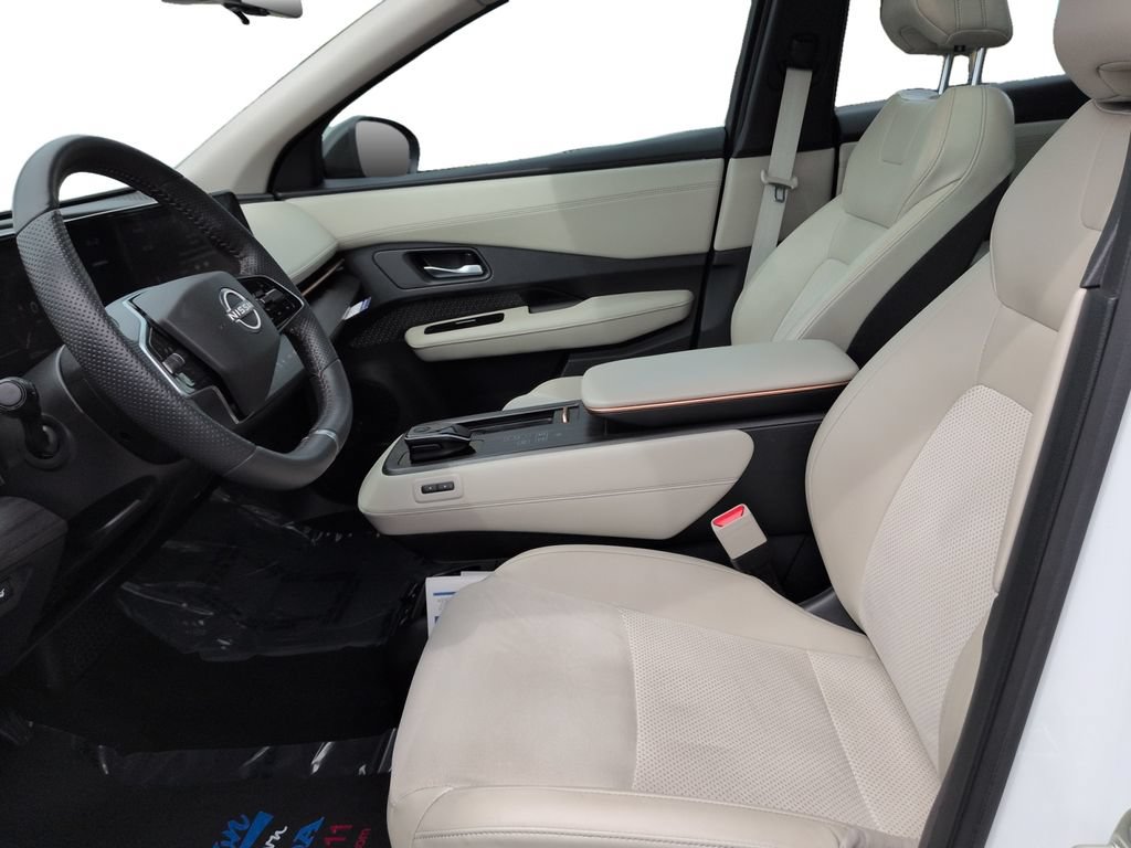 Used 2024 Nissan Ariya AWD image 22