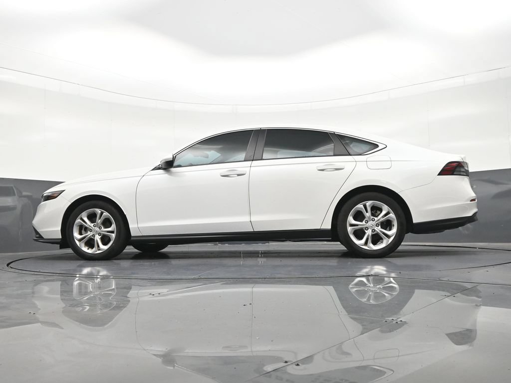 Used 2023 Honda Accord LX image 24