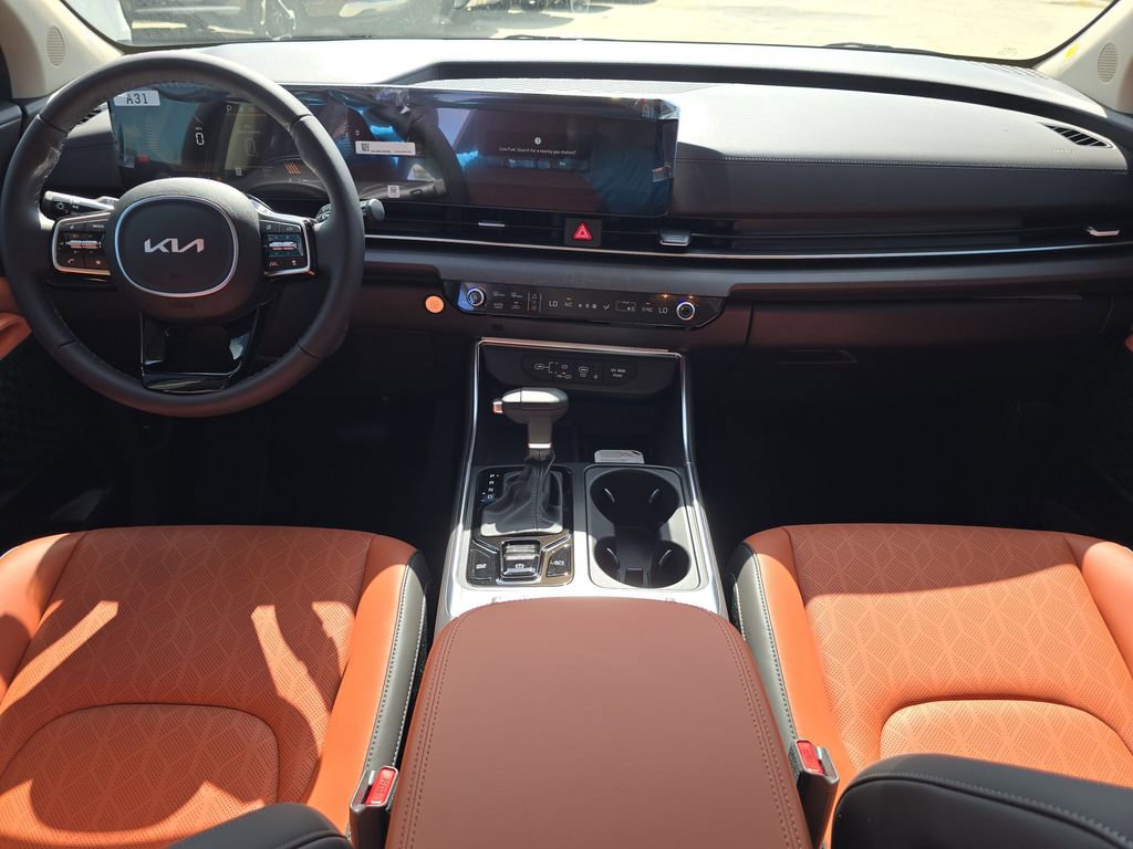 New 2026 Kia Carnival EX image 13