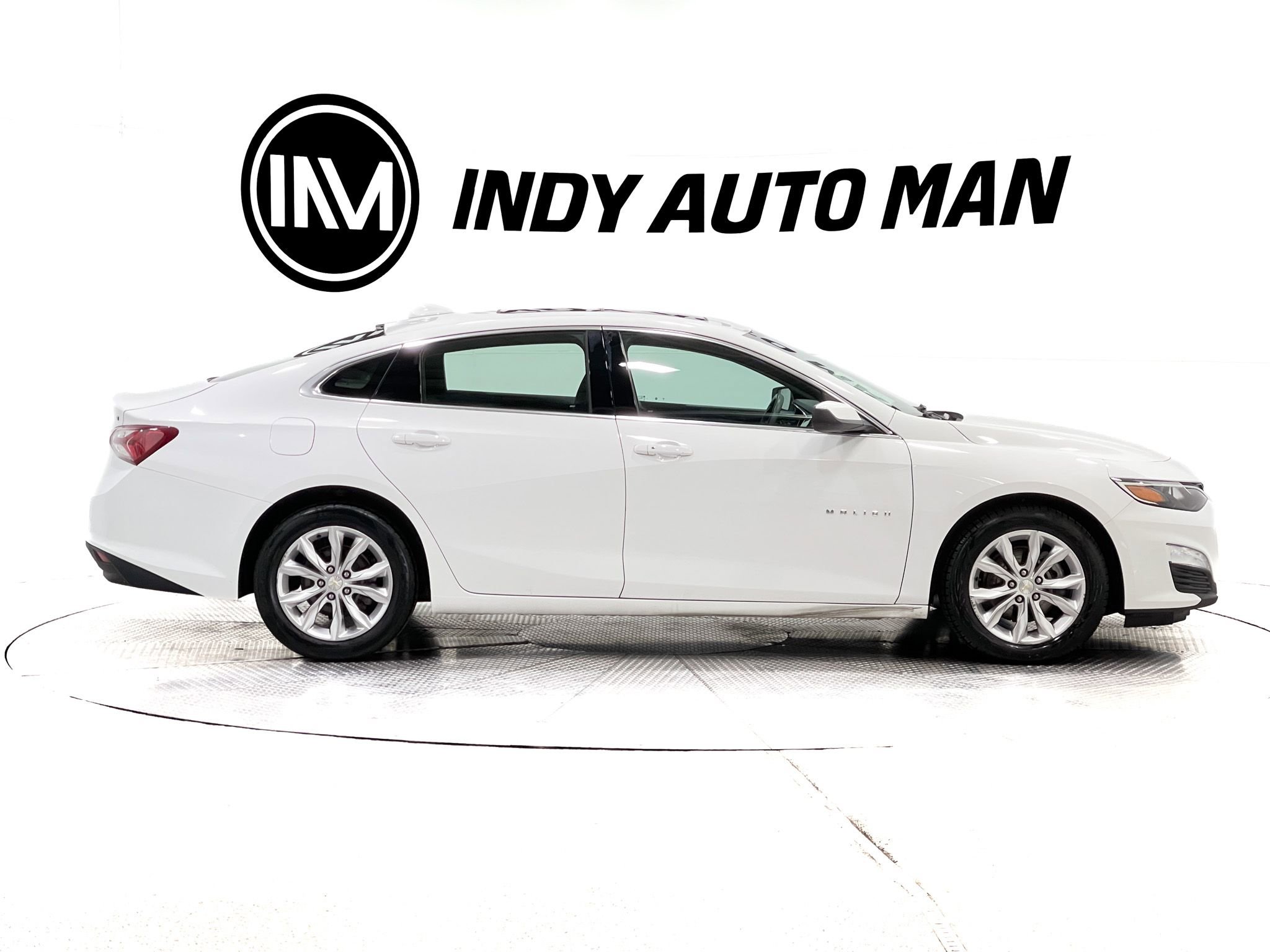 Used 2019 Chevrolet Malibu LT FWD image 3