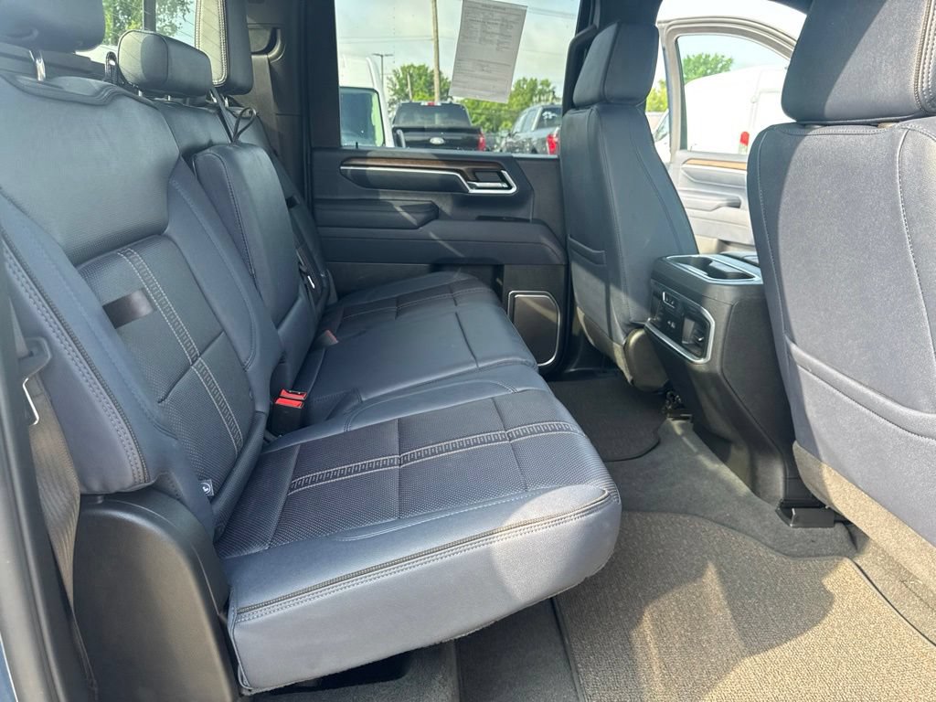 Used 2026 Chevrolet Silverado 2500 High Country w/ Technology Package AWD/4WD image 40