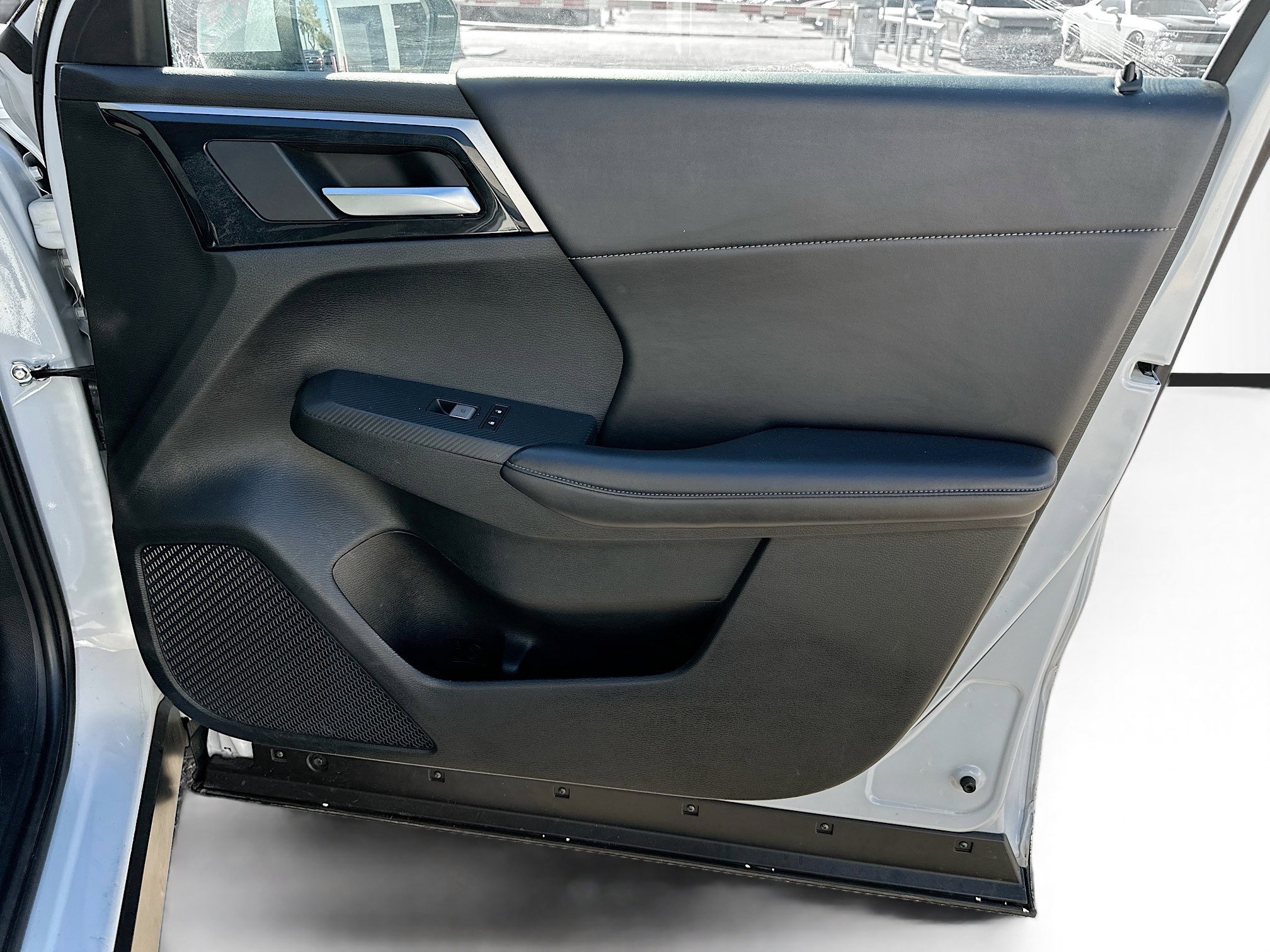 Used 2024 Mitsubishi Outlander SE image 31