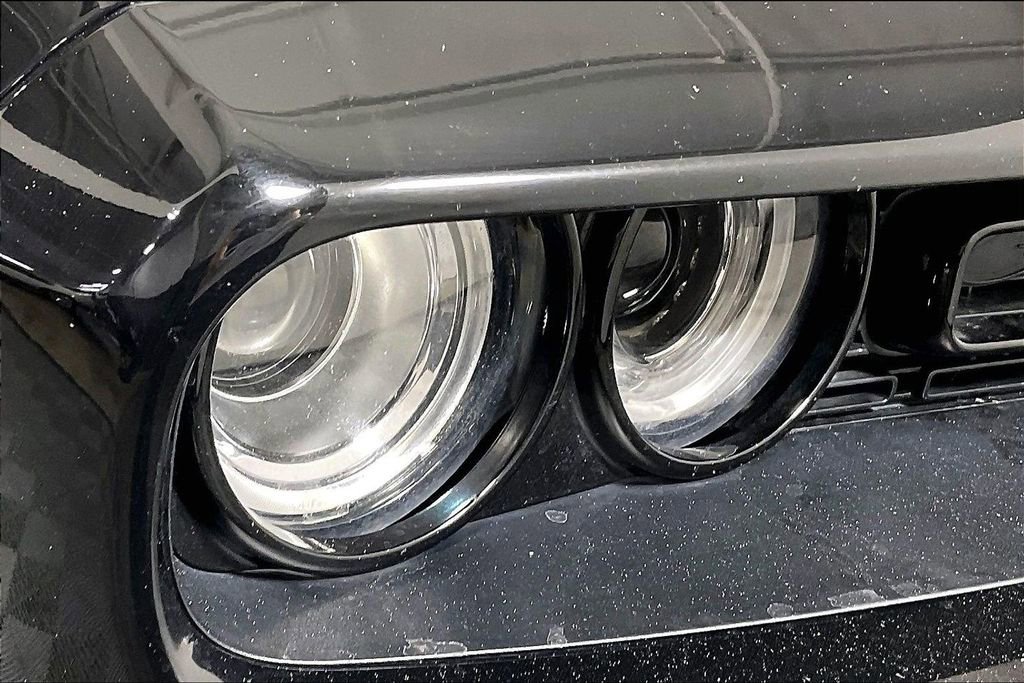 Used 2022 Dodge Challenger R/T w/ Blacktop Package image 36
