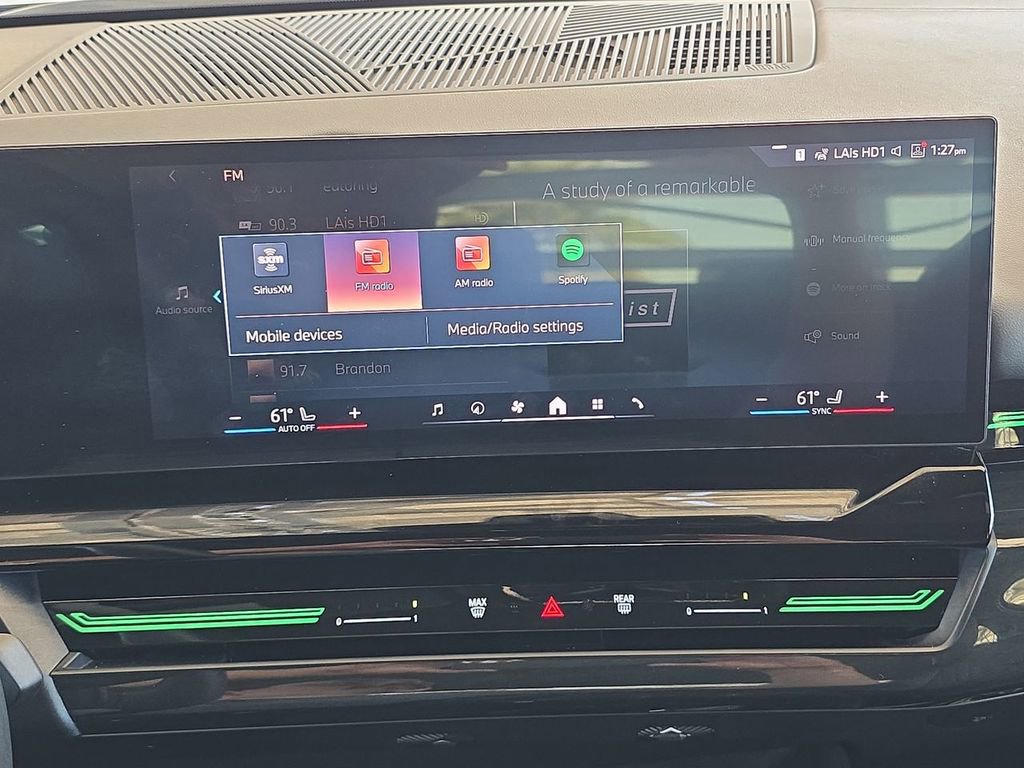 Used 2025 BMW 530i image 13