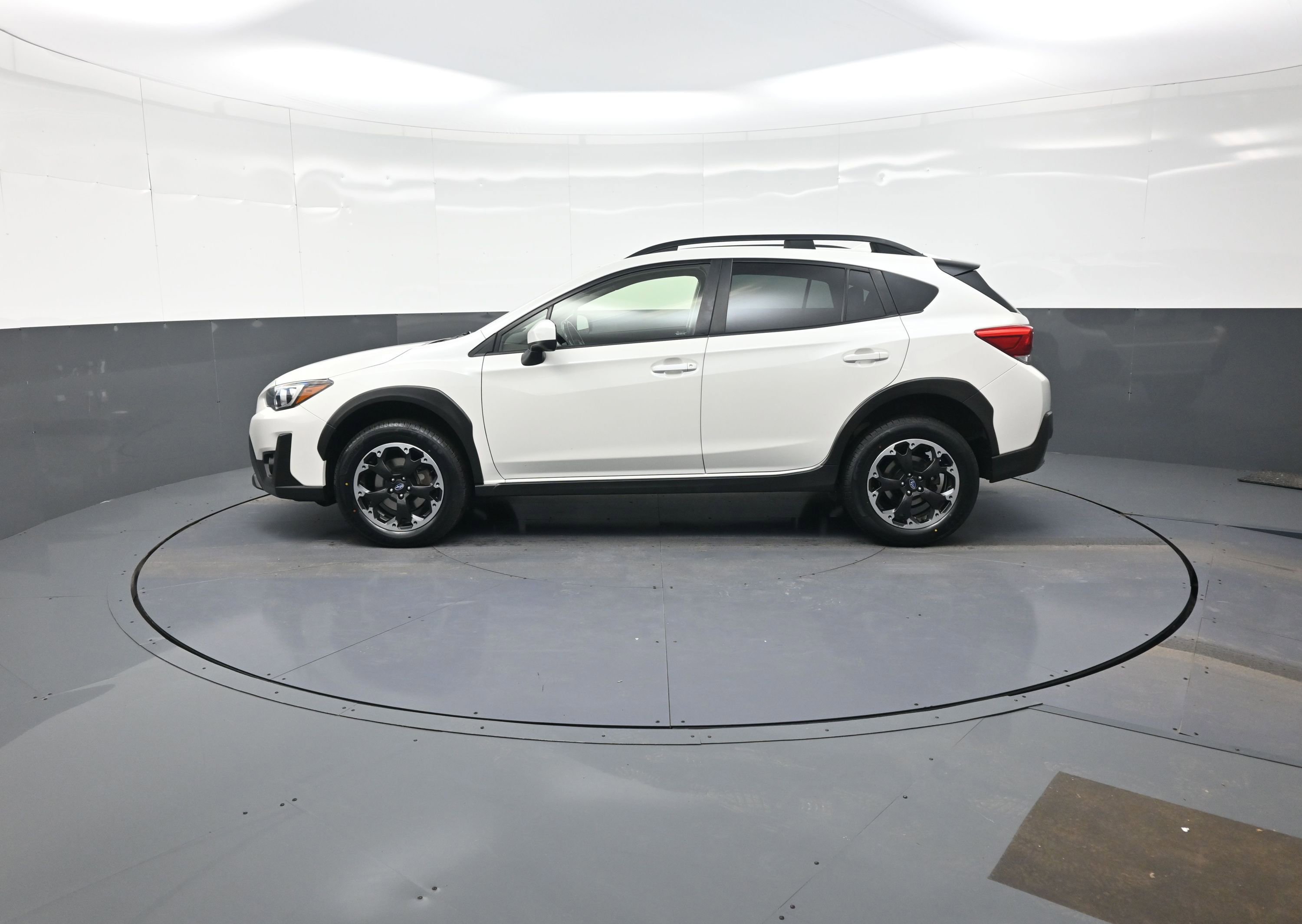 Used 2023 Subaru Crosstrek 2.0i Premium AWD/4WD image 6