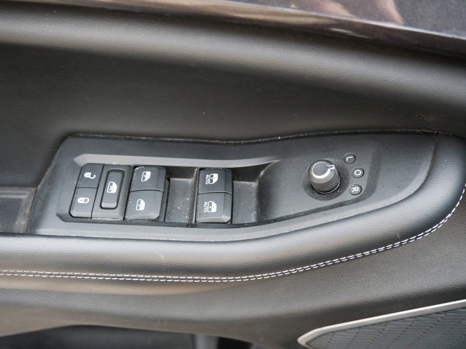 Used 2021 Jeep Grand Cherokee L Laredo image 15