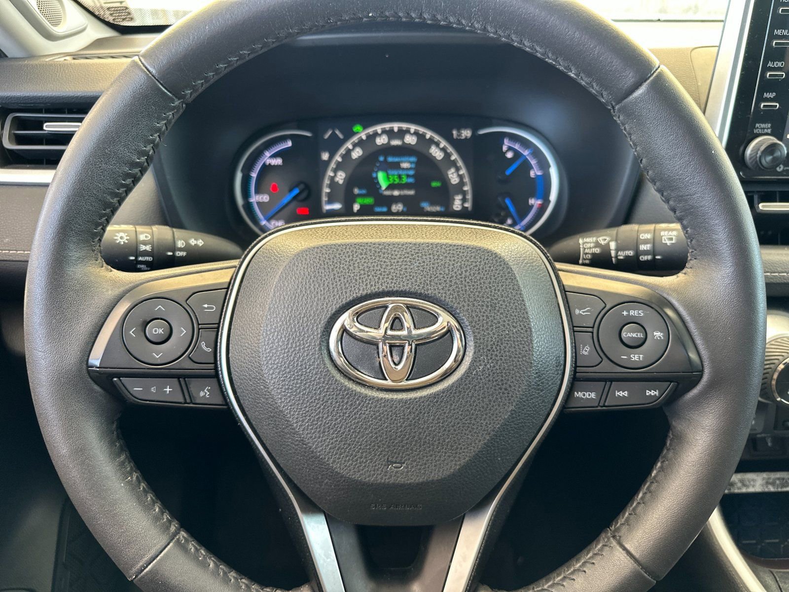 Used 2021 Toyota RAV4 Limited image 23