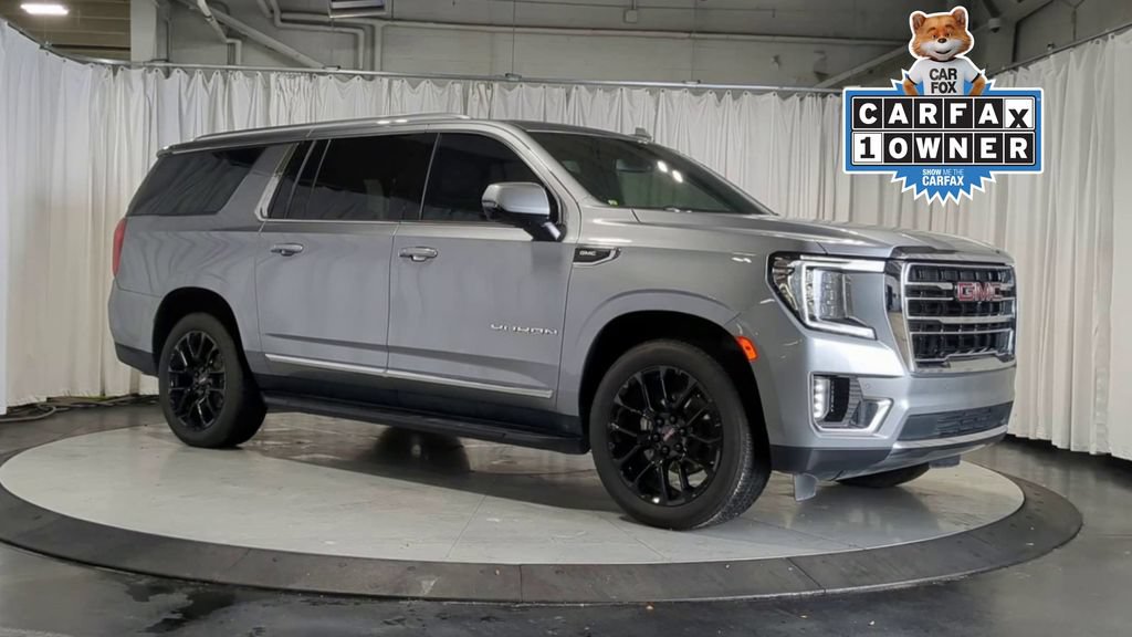Used 2023 GMC Yukon XL SLT w/ SLT Premium Package AWD/4WD image 2