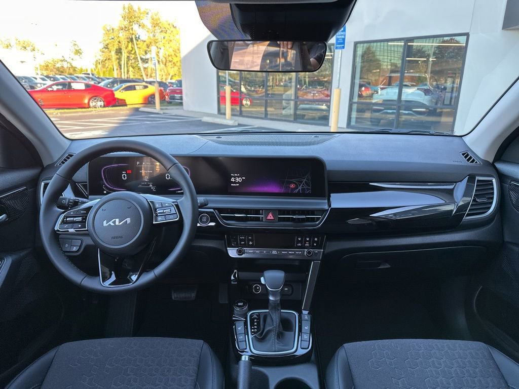 New 2026 Kia Seltos S image 24
