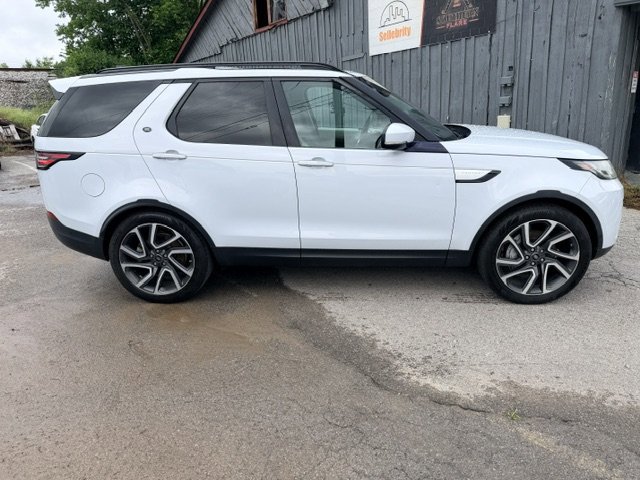 Used 2018 Land Rover Discovery HSE Luxury AWD/4WD image 4