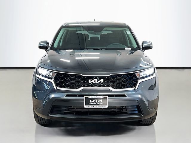 Certified 2023 Kia Sorento LX image 2