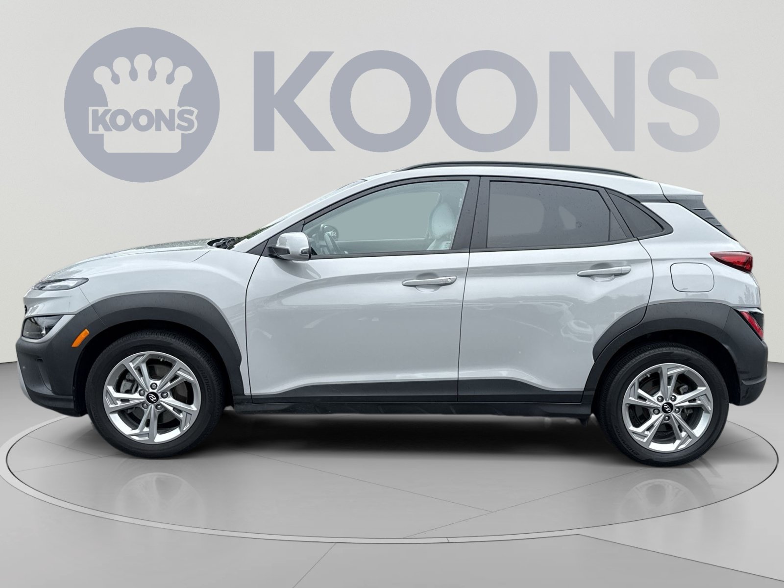 Used 2023 Hyundai Kona SEL w/ Convenience Package AWD/4WD image 2