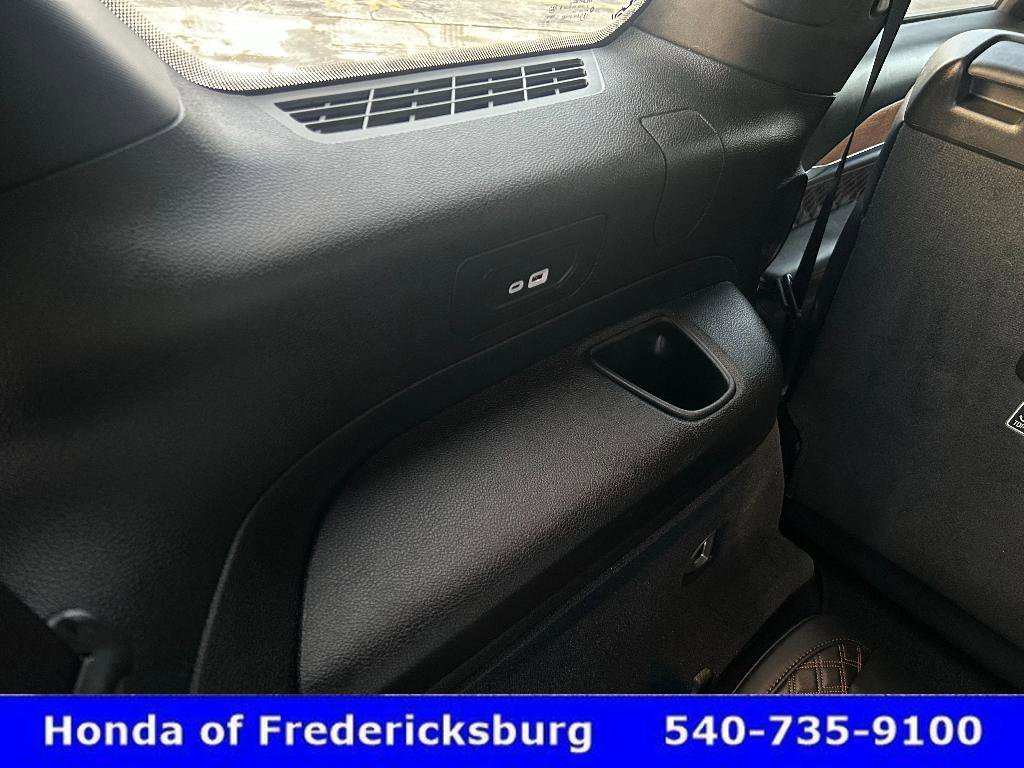 Used 2025 Jeep Grand Cherokee L Summit image 28