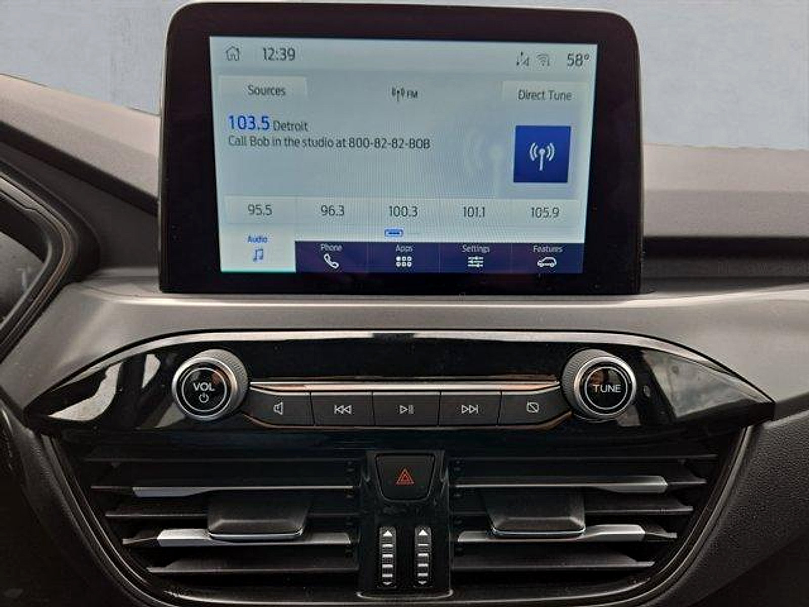 Certified 2023 Ford Escape Active AWD/4WD image 18