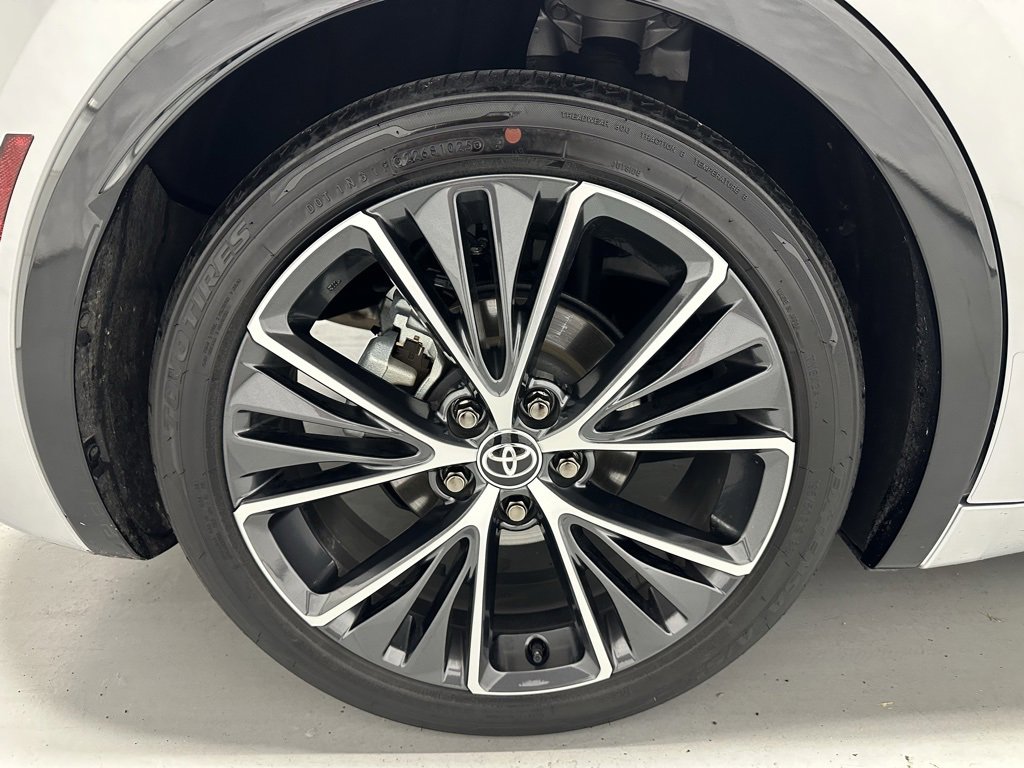 Used 2025 Toyota Prius XLE image 66