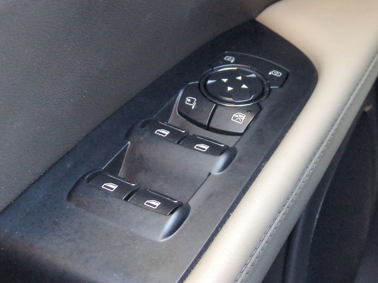 Certified 2022 Lincoln Nautilus Reserve image 25