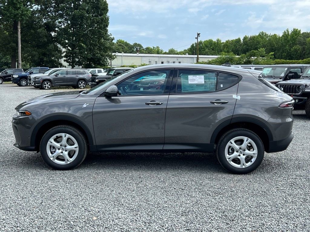 New 2024 Dodge Hornet GT w/ Tech Pack w/o Parking image 2
