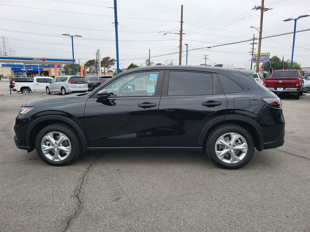 Used 2023 Honda HR-V LX image 31