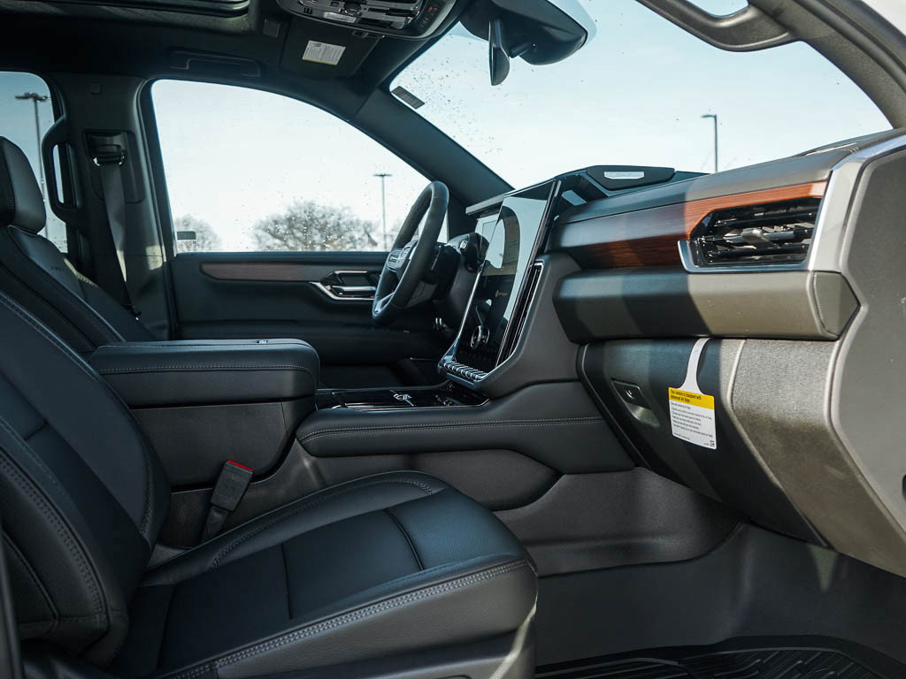 New 2026 GMC Yukon XL Denali w/ Sun & Power Step Package image 11