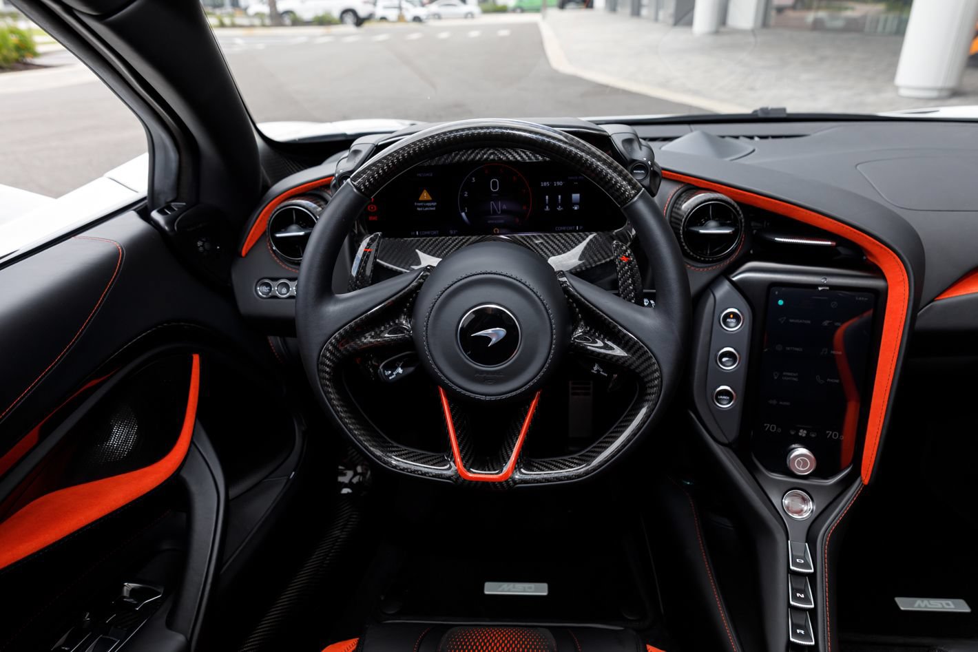Used 2024 McLaren 750S Spider RWD image 63