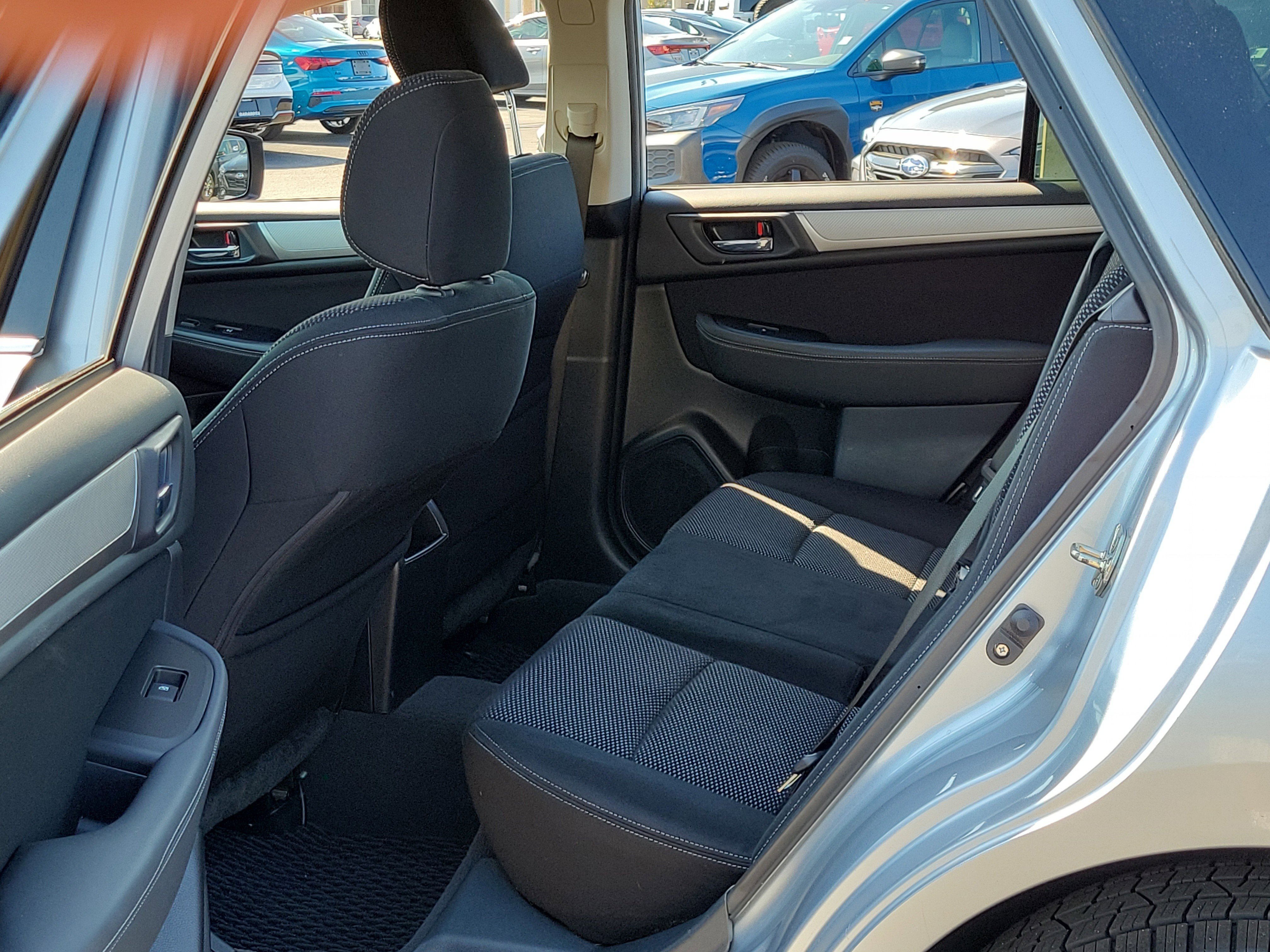 Used 2016 Subaru Outback 2.5i Premium image 13