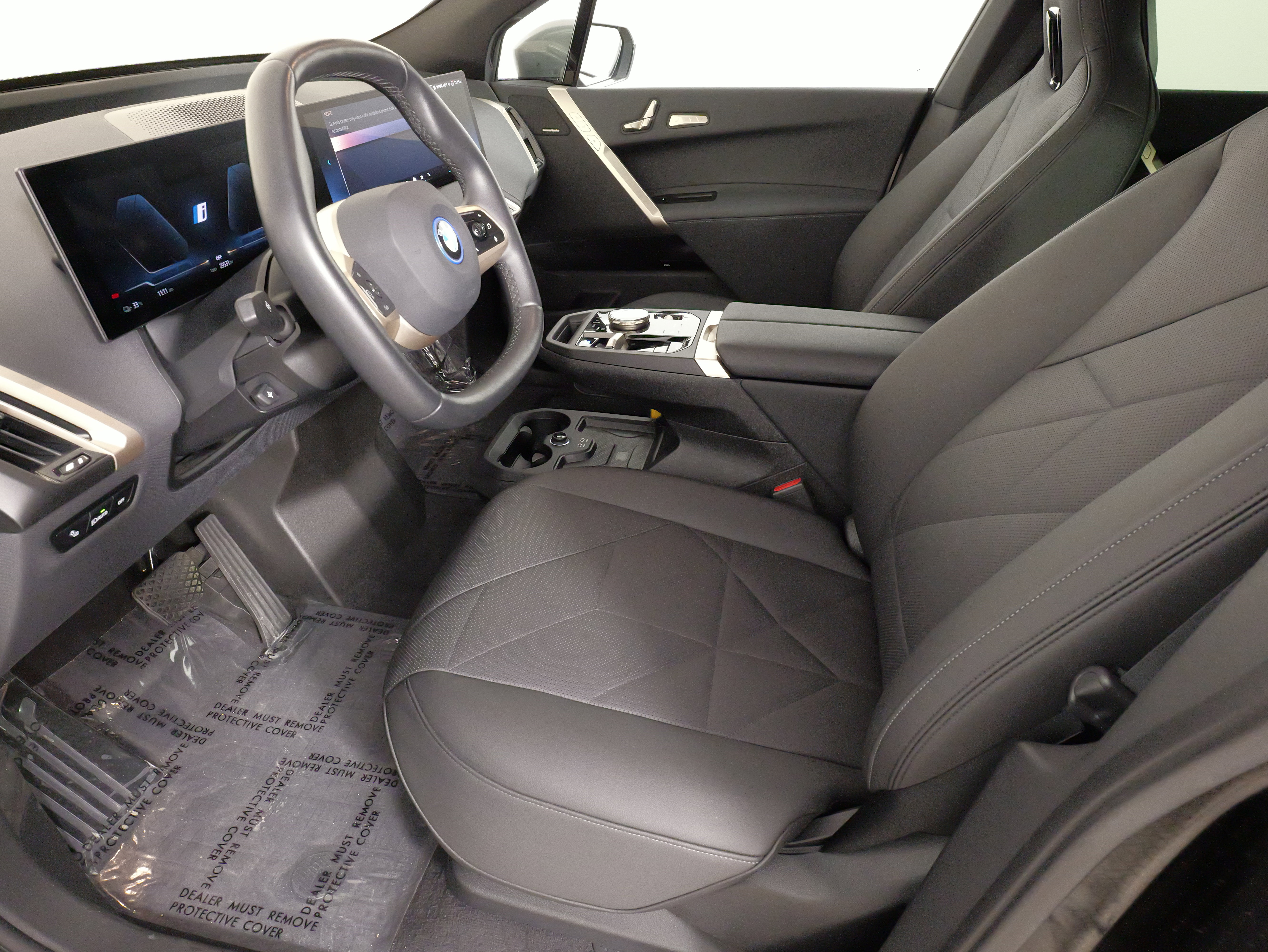 Used 2024 BMW iX xDrive50 image 30