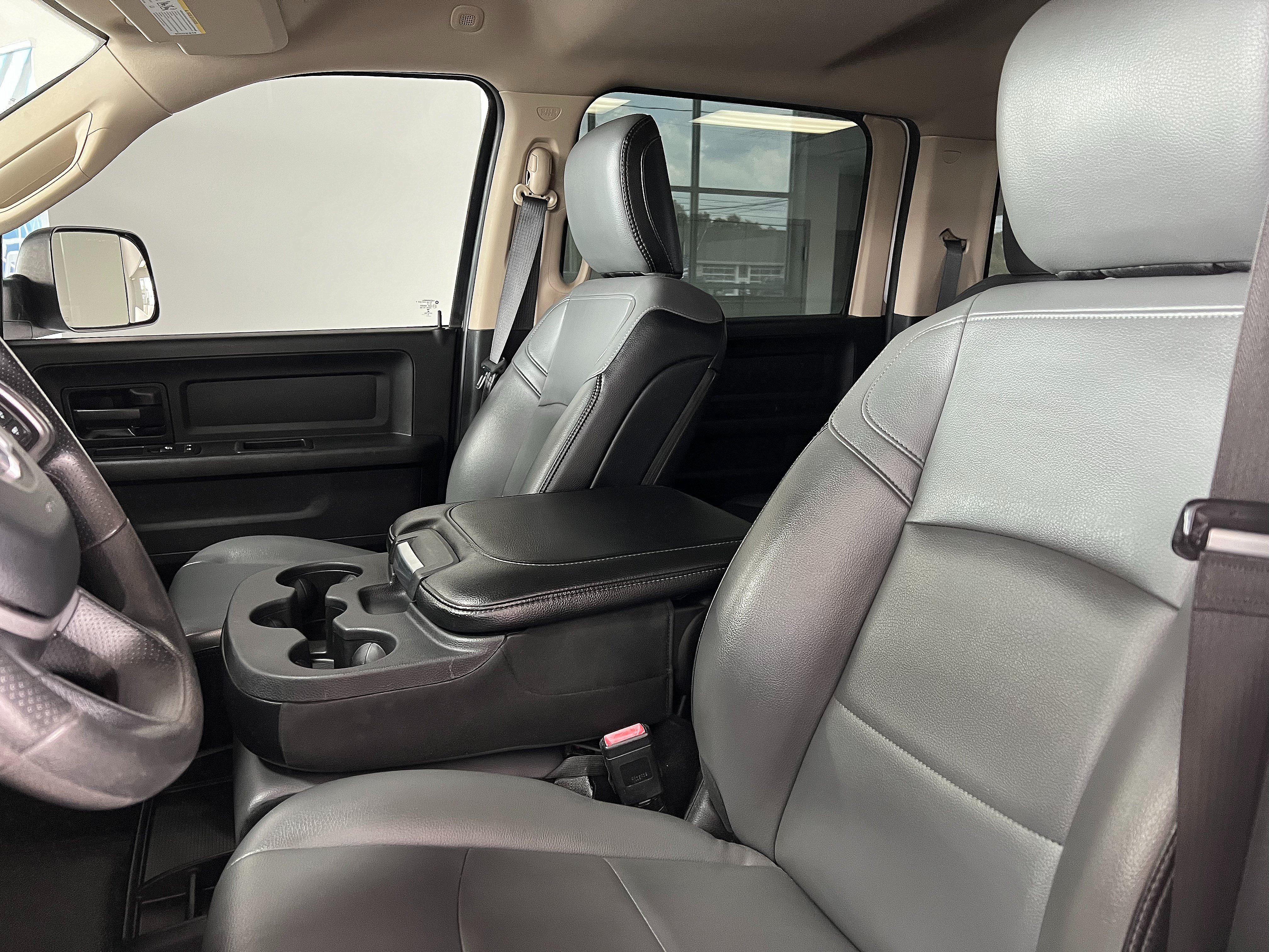 Used 2020 RAM 2500 Tradesman RWD image 11