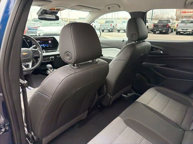 Used 2024 Chevrolet Trax LT w/ Driver Confidence Package image 25