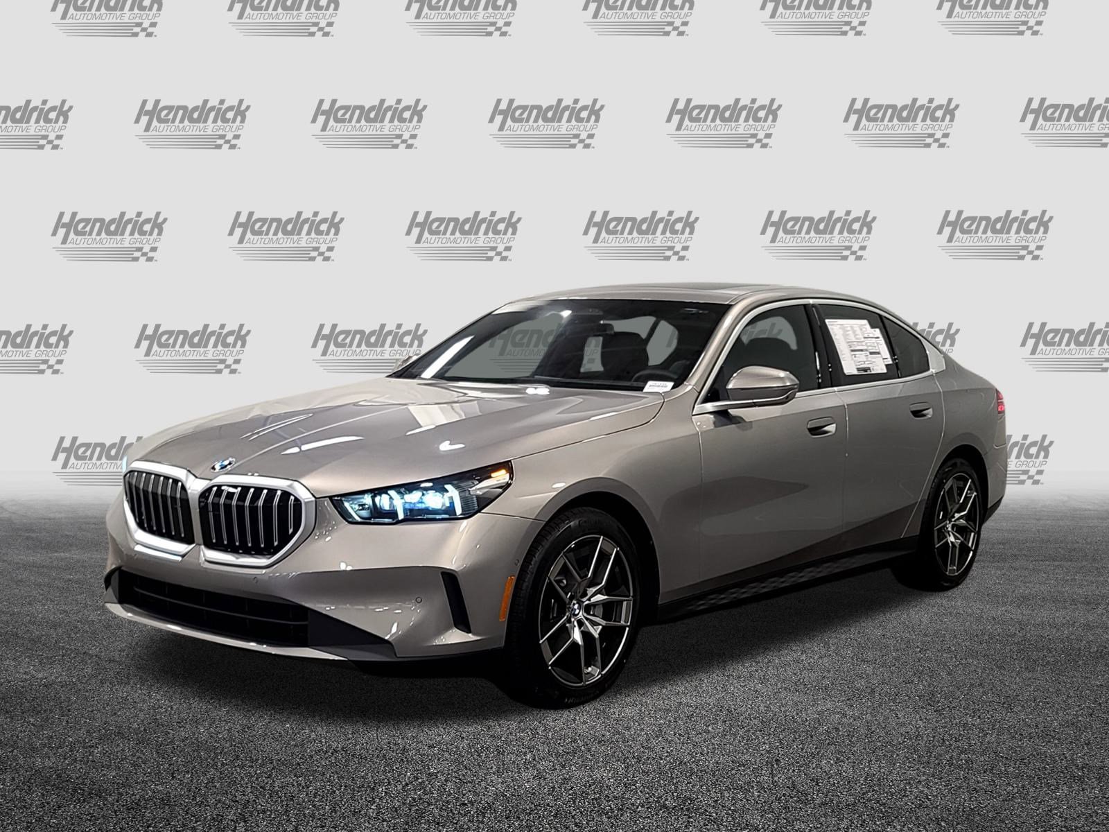 New 2026 BMW 530i xDrive w/ Premium Package image 3