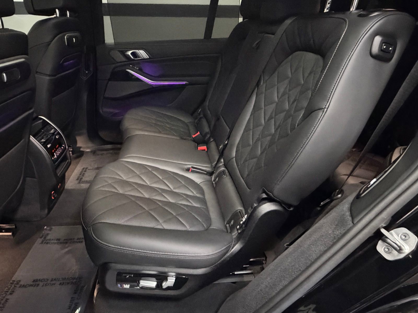 Used 2025 BMW X7 xDrive40i w/ Executive Package image 39