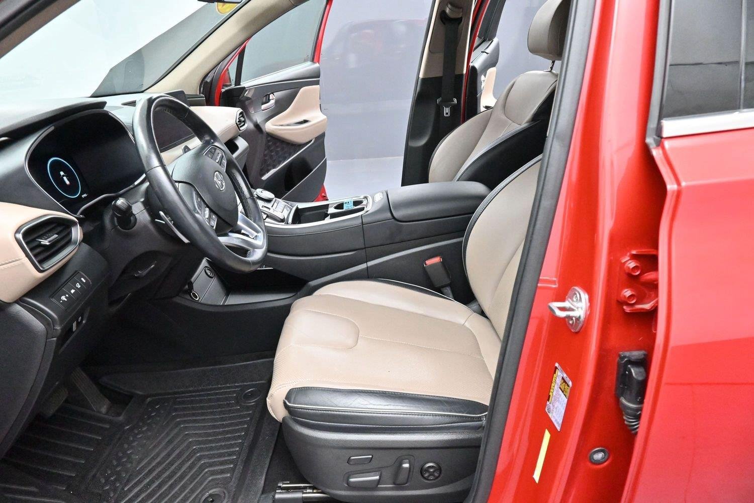 Used 2021 Hyundai Santa Fe Limited FWD image 15