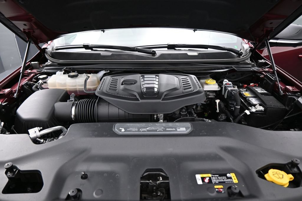 Used 2025 Jeep Wagoneer Series III w/ Premium Group I AWD/4WD image 30