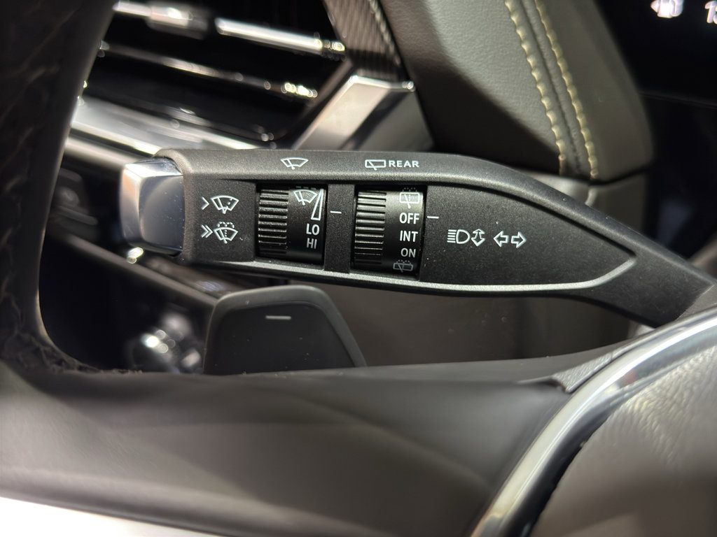 Used 2025 GMC Yukon XL Elevation w/ LPO, Elevation Black Package image 26