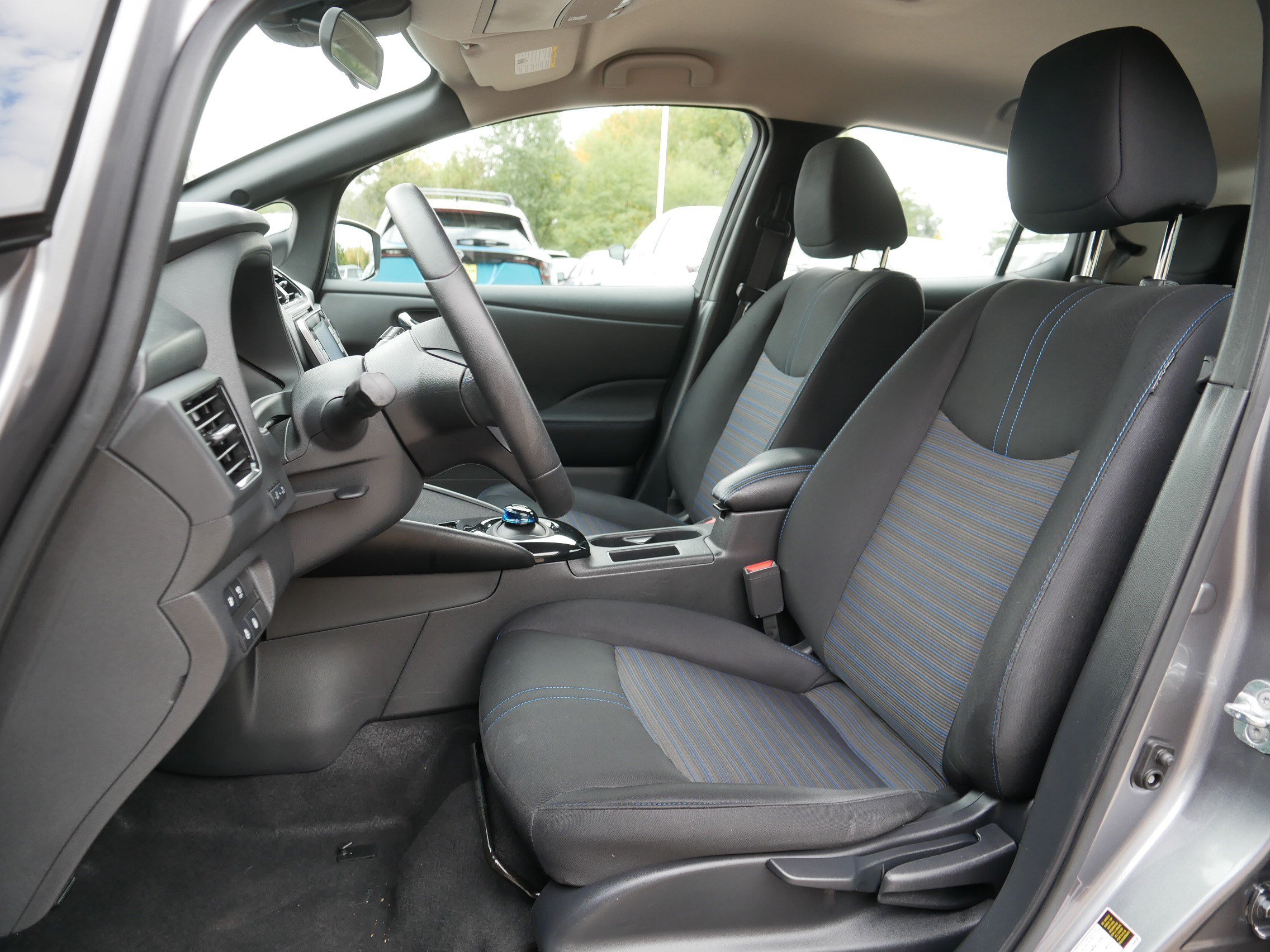 Certified 2021 Nissan Leaf SV FWD image 34