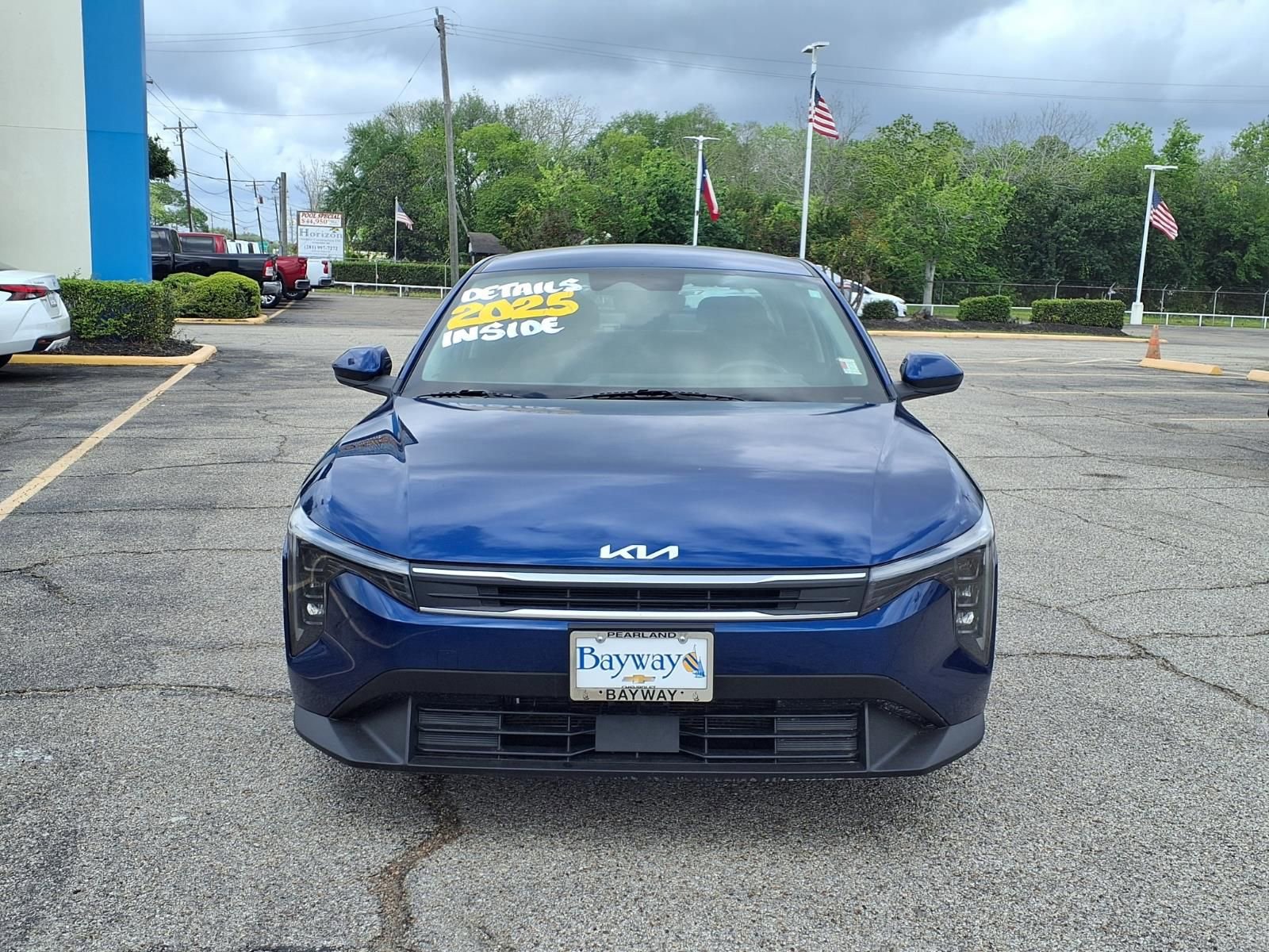 Used 2025 Kia K4 LXS image 19