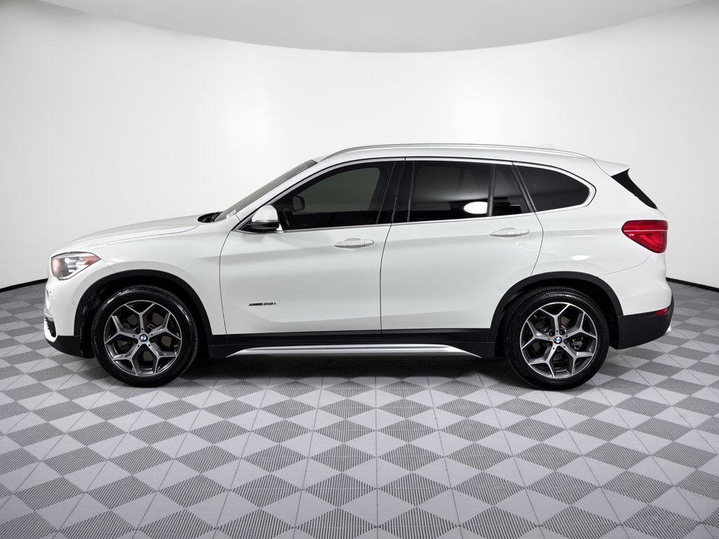 Used 2016 BMW X1 xDrive28i AWD/4WD image 2