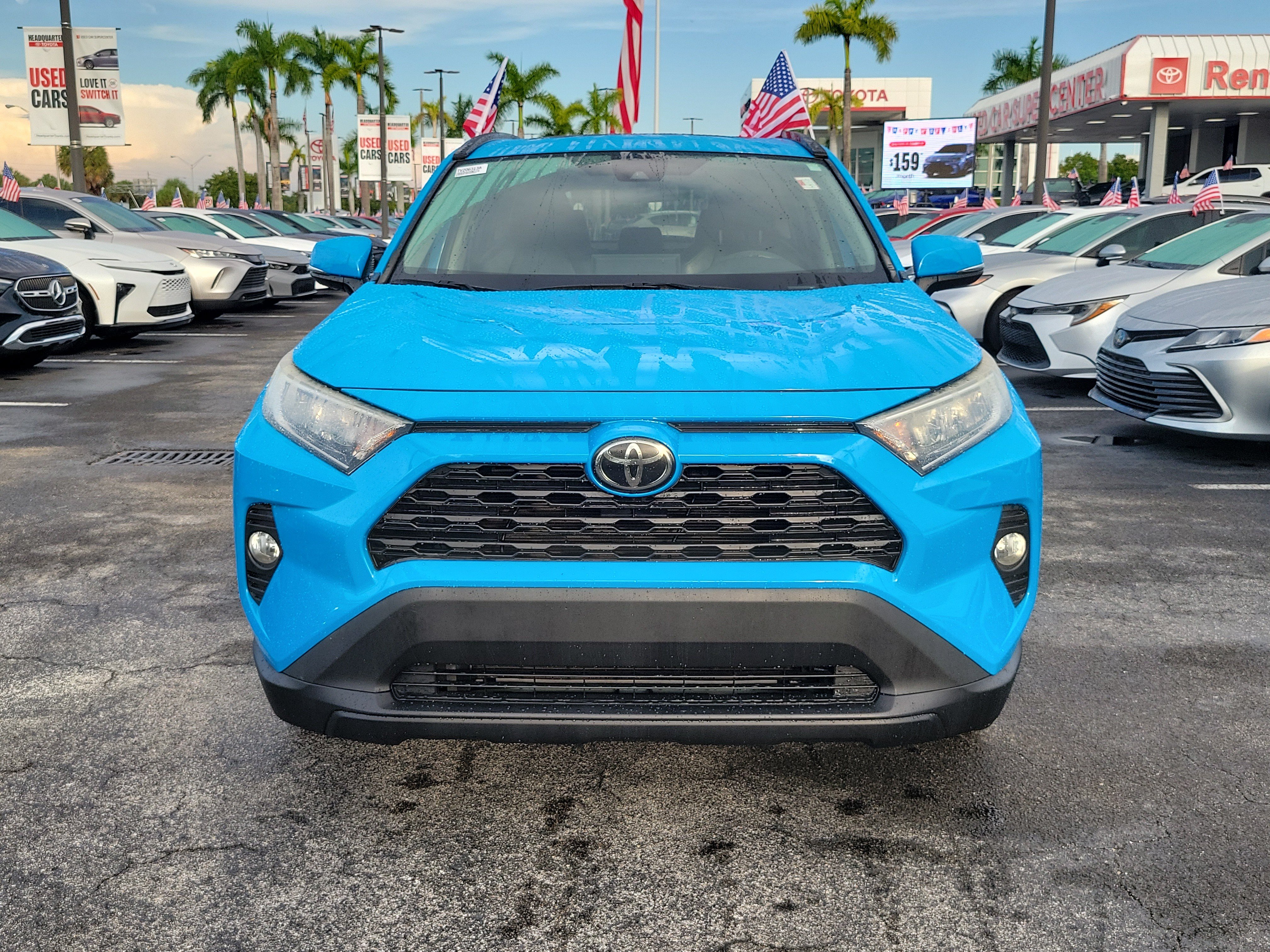 Used 2019 Toyota RAV4 XLE FWD image 4