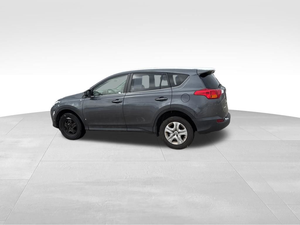 Used 2015 Toyota RAV4 LE image 9