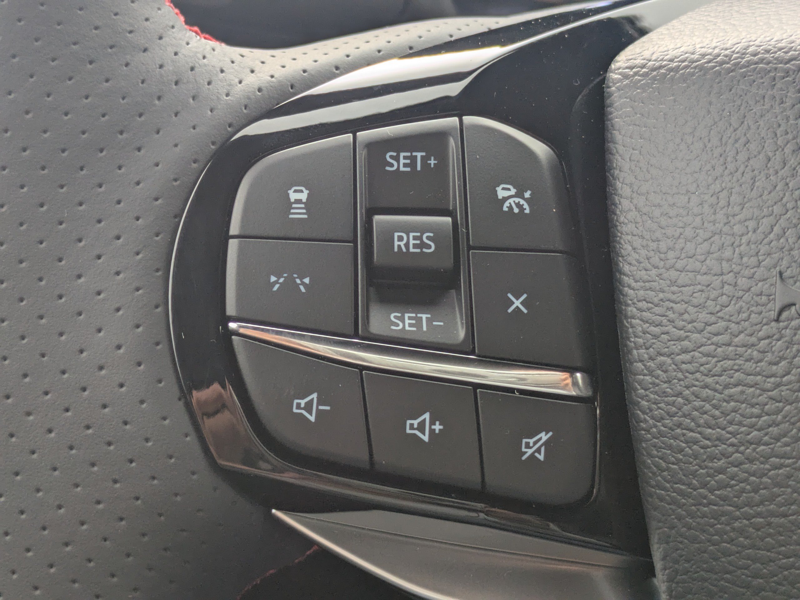 New 2026 Ford Explorer ST-Line w/ ST-Line Street Pack RWD image 26