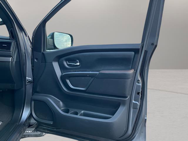 Used 2021 Nissan Titan PRO-4X image 34