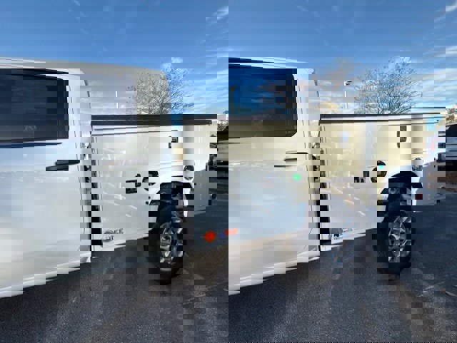 New 2026 GMC Sierra 2500 Pro w/ Convenience Package image 3