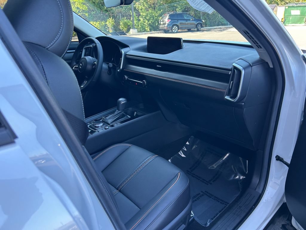 Used 2025 MAZDA CX-50 AWD 2.5 Hybrid w/ Cargo Package image 23