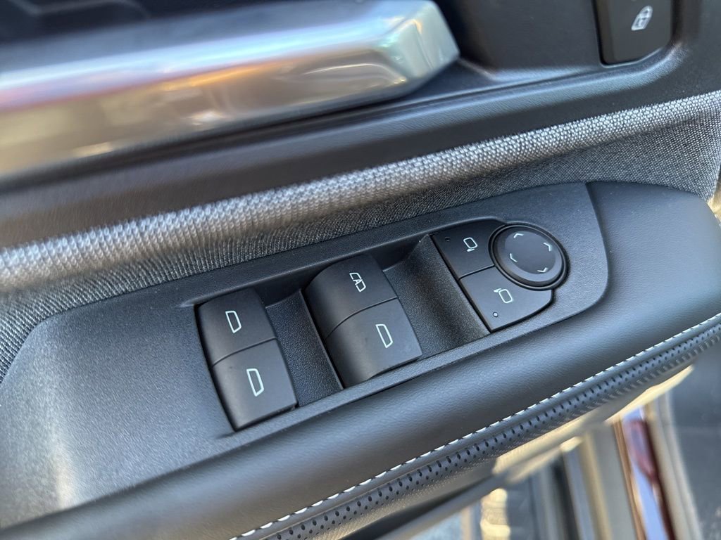 New 2026 GMC Sierra EV Elevation w/ LPO, Elevation Dark Package AWD/4WD image 20