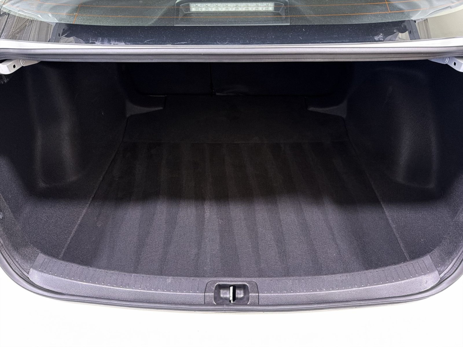Used 2025 Toyota Corolla LE FWD image 27