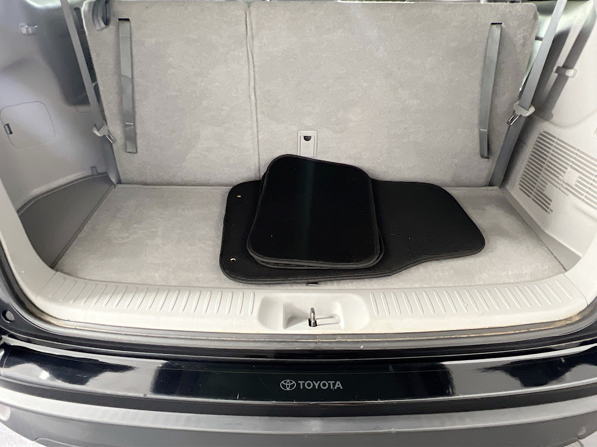 Used 2015 Toyota Highlander XLE AWD/4WD image 26