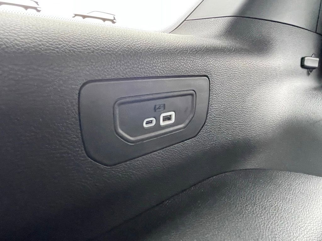 Used 2023 Jeep Grand Cherokee L Laredo image 18