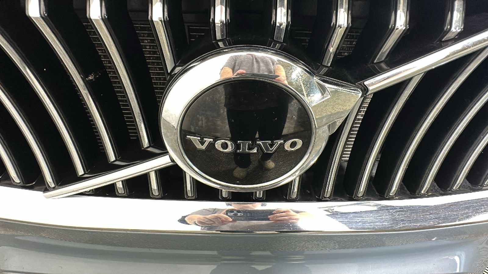 Used 2021 Volvo XC90 T6 Momentum AWD/4WD image 9