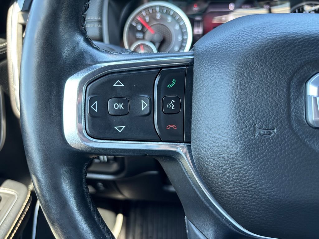 Used 2019 RAM 1500 Laramie AWD/4WD image 15
